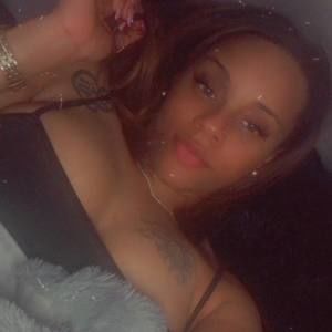 Meet your Posher, Shaylaa